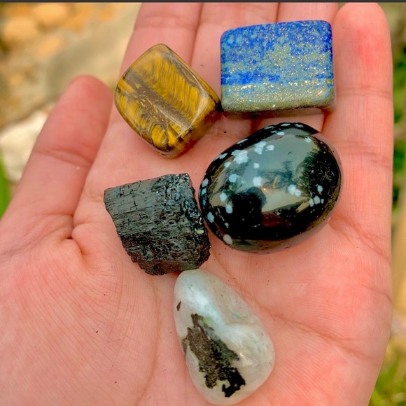 Other - LAST ONE! 5pc Healing Crystals Set Bundle Gift Set